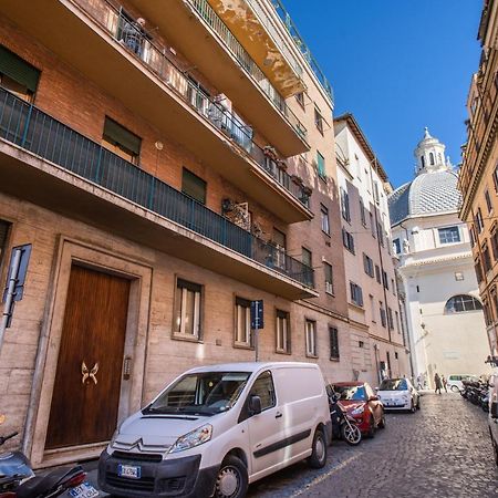 Popolo Accommodation - Lovely Central Apartment Rome Bagian luar foto