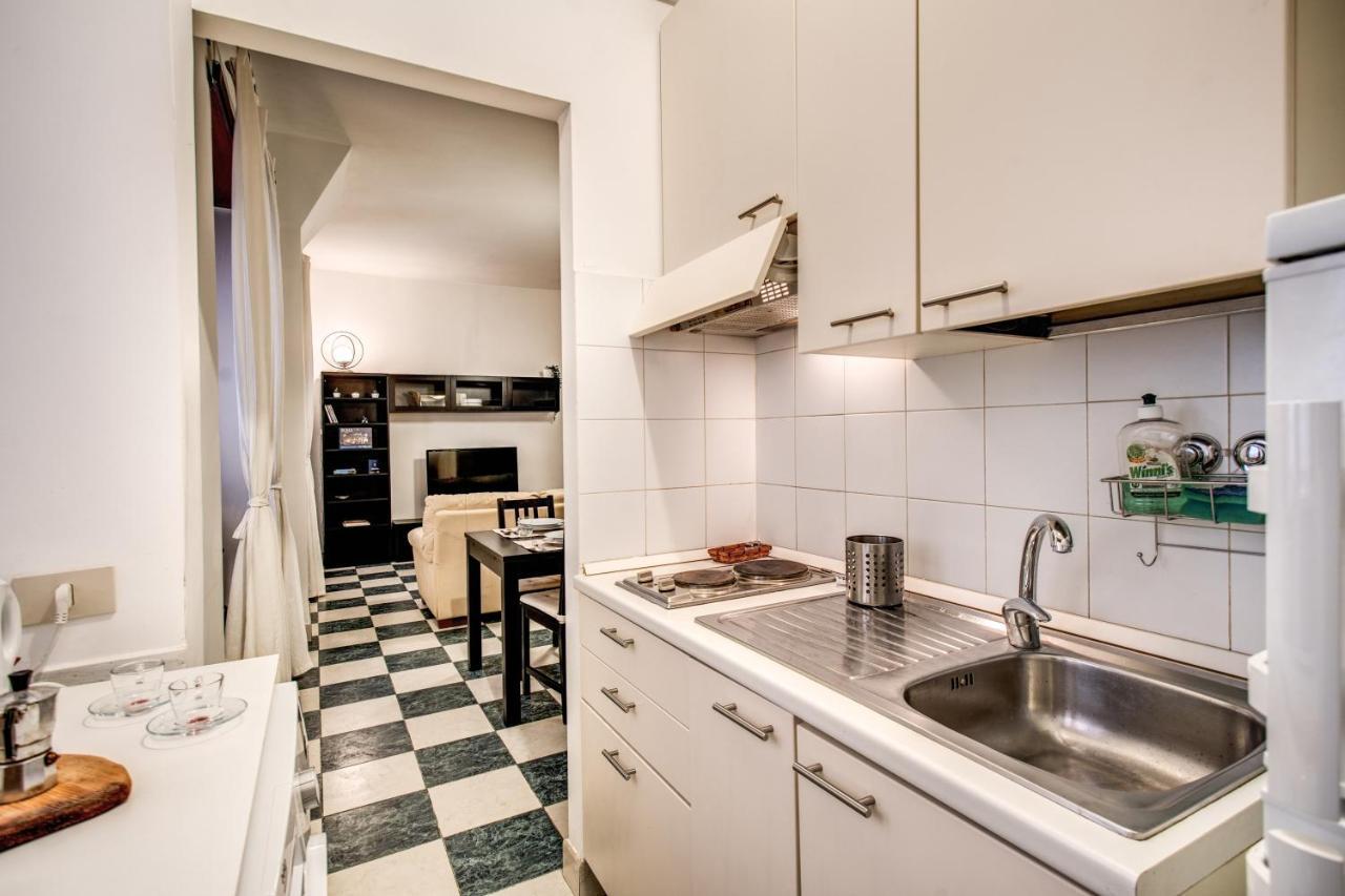 Popolo Accommodation - Lovely Central Apartment Rome Bagian luar foto