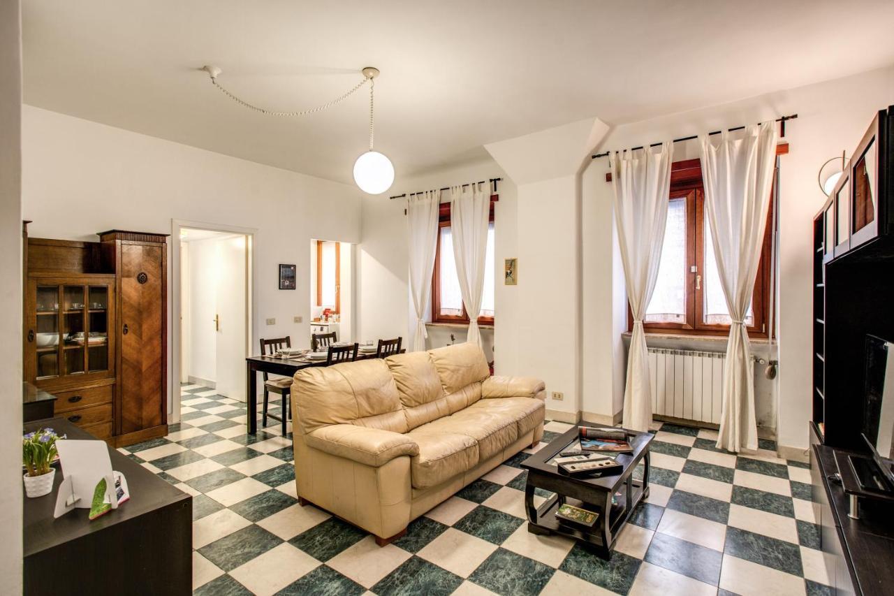 Popolo Accommodation - Lovely Central Apartment Rome Bagian luar foto